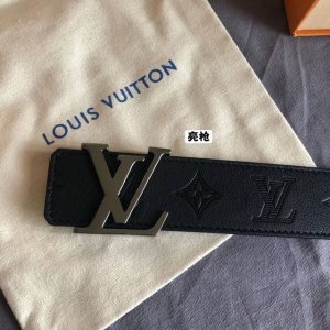 -路易威登原单品质Made In Spain压印新款老花字母亮面扣。型号M0032宽度:40Mm。6524260
