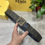 图片包装 Fendi 芬迪 专柜同款 宽4.0Cm 双环正反用腰带 Ff按钉搭扣 兰色Cuoio Romano皮革材质 反面面料带有烟草黄和黑色Ff图案 四方金