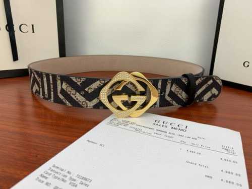 Gucci 经典款G家印花 搭配顶级镶钻两件套钢扣 采用精挑细选进口顶级牛皮，手感柔软细腻！品质保证：带身宽度4.0Cm