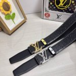 品名：LV..路易..威登 材质：原单牛皮腰带 百分百头层牛皮腰带保证真皮，24K纯钢扣，专柜原单品质、做工精细，时尚大牌，送人自用首选 包装： 请认准如图专柜
