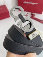 品名：菲拉格慕.Ferrgamo腰带 皮带 原单 型号：挂扣，原版新款花纹挂扣，实物拍摄，头层牛皮 材料：百分百头层牛皮，保证真皮。双面可用专柜同等质量，经典头