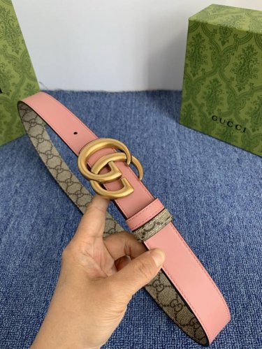 品牌 古驰 Gucci 55093 DDD 描述 采用高级Gucci Signature真皮精制而成，触感厚实，饰以双G商标带扣。腰带为意大利尺寸，请在购买前参