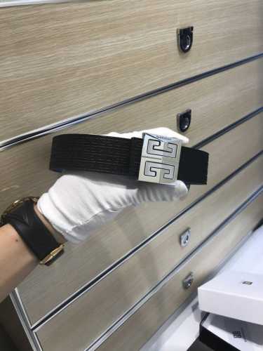 配送专柜包装 打孔针 批 宽35Mm，原单进口小牛皮 头层牛皮，搭配原单钌钯电镀Gg扣，手感.油边近乎完美，原产皮料定制，质感无可挑剔，出众的细节，高清实拍，货