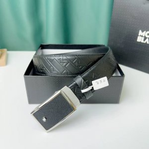 特 品牌： 万宝龙 新款进口小牛皮，手感细腻柔软。搭配纯钢精品自动钢扣，男士必备！宽度：3.5Cm