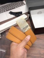 特 范思哲此款3.5Cm,腰带采用柔软牛皮革于意大利精制而成。610243