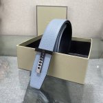 汤姆福特最新网红爆款双面头层牛皮专柜同步3.8宽新款上市了，原版牛皮，搭配铜扣，优雅，大方用的方便。谢谢你转载。