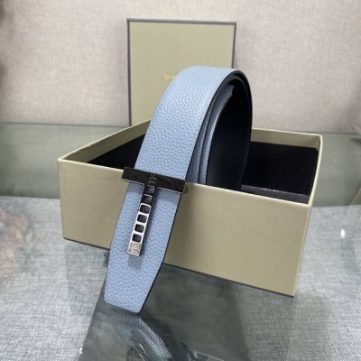 汤姆福特最新网红爆款双面头层牛皮专柜同步3.8宽新款上市了，原版牛皮，搭配铜扣，优雅，大方用的方便。谢谢你转载。