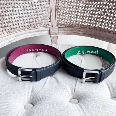 特 Bv 新款男士编织腰带 纯手工Intreccio大格子编织 双面意大利小牛皮搭配银色转筒针扣 宽度35Mm 颜色: 午夜蓝波尔多红