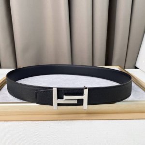 H家、原版双面佩戴、双面头层宽3.8Cm 官网同步，不锈钢金属标识,柔软舒适。适合商务低调人士