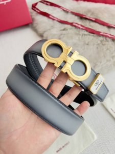 品名：Ferrgamo..菲拉格慕 腰带自动带 皮带 型号：自动扣，纯钢材质自动扣，头层牛皮，自动带身 材料：百分百头层牛皮，保证真皮。24K纯钢扣专柜同等质量