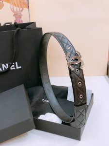 Chanel Logo 光面经典Cc搭扣 黄铜金色金属 3.0Cm精品 羊皮腰带 手感柔软极佳 典雅
