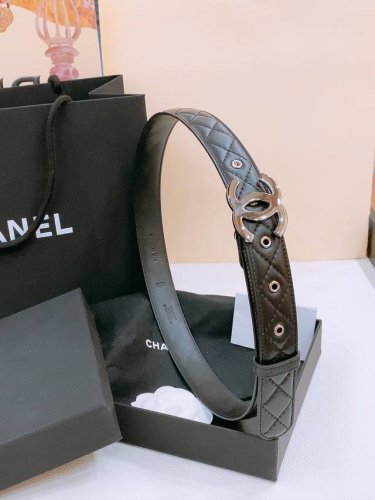 Chanel Logo 光面经典Cc搭扣 黄铜金色金属 3.0Cm精品 羊皮腰带 手感柔软极佳 典雅