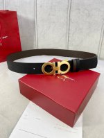 特 宽度3.5Cm Ferragamo 菲拉格慕 两面手掌纹双面头层牛皮皮带，配有金 白 枪色金属gancio双扣。该皮带可调节，且能根据需要剪裁，达到修身效果
