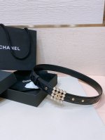 Chanel 24C 小牛皮、金属 与琉璃珍珠 金与珍珠白 Logo搭扣 黄铜金属羊皮菱格带身 手感柔软 细腻3.0Cm 码数75- -100
