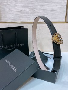 特 P200 杜嘉班纳 Gd字母Logo搭扣. 牛皮带身. 3.0Cm精品 简约 百搭