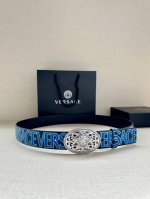 p260 宽度3.8Cm Versace 皮带，配有立体La Medusa双面搭扣，一面饰有Barroco印花。 la Medusa搭扣 腰带环 底/面料：10