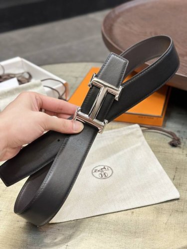 特 H 5382 Belt Buckle & Reversible Leather Strap 38Mm