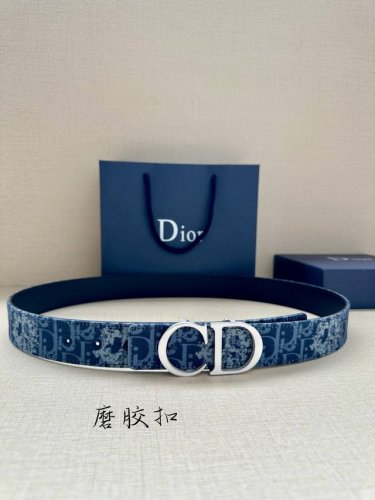 特 宽度3.5Cm 此款双面腰带35 毫米蓝色牛仔面料和光滑牛皮Oblique印花和 Peac E Sign 图案 35毫米Montaigne Avenue 腰