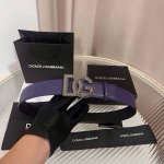 Dolce&Gabbana 小牛皮腰带，缀以个性化徽标搭扣。小牛皮腰带，搭配徽标装饰搭扣,4.0Cm