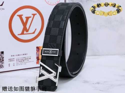 皮带：Lv..路易..威登原单 腰带：百分百头层牛皮，保证真皮。24K纯钢扣双面可用专柜同等质量， 送人自用首选 包装： 请认准如图专柜包装，赠送打孔器，银联发