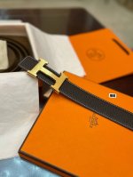 原单品质 Hermes 爱马仕经典H拉丝金色 钯扣，进口Togo皮小牛皮内衬，欣赏享用完美的设计和优质的皮料精细工艺，不容错过的产品。38Mm