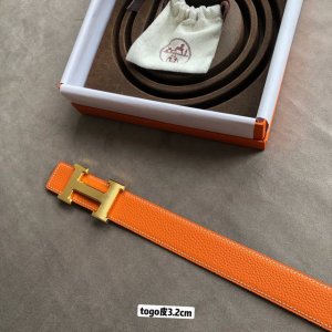 原单品质 Hermes爱马仕H焊点拉丝金色 钯扣，进口Togo皮小牛皮内衬，欣赏享用完美的设计和优质的皮料精细工艺，不容错过的产品。3.2Cm 32652428