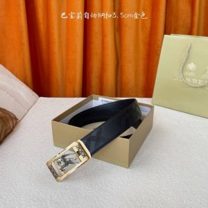 巴宝莉 原版进口小牛皮，手感细腻柔软，搭配纯钢自动精品扣，男士必备！宽度：3.5Cm