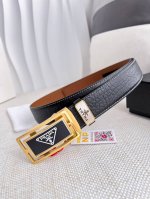 品名：普拉达.Prada 腰带 皮带自动带 型号：自动带，经典纯钢材质自动扣，图片实物拍摄 材料：百分百头层牛皮，保证真皮。24K纯钢扣专柜同等质量， 双面头层