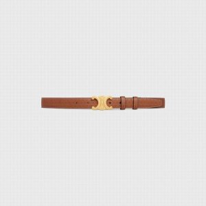 特 Celine 宽度：2.5Cm，带身采用棕色头层牛皮压凯旋门标志印花，搭配凯旋门标志鎏金扣头，高端品质