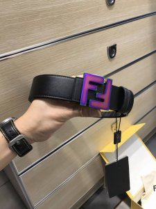 配送专柜包装 打孔针 特批 新款 Fd 宽38 Mm 支持Nfc 芯片扫描，标志造型皮带，原版五彩双层F铆钉扣，进口原版黑荔枝纹配原版老花制成，镀金表面金属制品