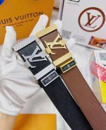皮带：Lv..路易..威登顶级复刻. 腰带：原单品质百分百头层牛皮，保证真皮。雕花镂空工艺.真空电镀.永不掉色.24K纯钢扣头层小牛皮水波纹双面可用专柜同等质量