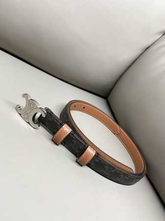 特 Celine 赛琳 Triomphe Canvas標誌印花和牛皮革 1.8寬度 針孔皮帶 細版腰帶 - 点击图像关闭