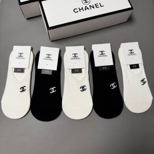 特 Chanel 香奈儿小香新品女款隐形袜子 一盒五双 刺绣经典标志，纯棉材质，超舒适超美腻大牌出街，潮人必备超好搭