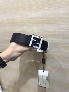 配送专柜包装 打孔针 特 新款 Fd 宽38 Mm 支持Nfc 芯片扫描，标志造型皮带，原版亮面间色 亚克力F铆钉扣，进口原版小牛皮压花制成，镀金表面金属制品，