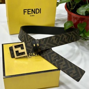 图片包装 Fendi 芬迪 专柜同款 宽4.0Cm 双环正反用腰带 Ff按钉搭扣 黑色Cuoio Romano皮革材质 反面面料带有烟草黄和黑色Ff图案 四方金