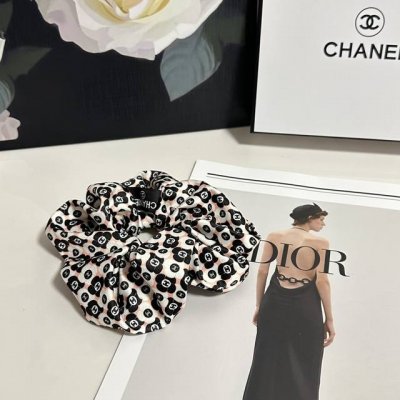 特 单个 配全套包装 Chanel 香奈儿 爆款小香风发圈，专柜款出货 一看就特别高档 超级百搭 必须自留