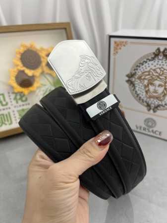 品名：Versace.范思哲 自动带 材质：原单牛皮腰带 百分百头层牛皮腰带保证真皮，24K纯钢扣，专柜原单品质、做工精细，时尚大牌，送人自用首选 包装： 请认 - 点击图像关闭