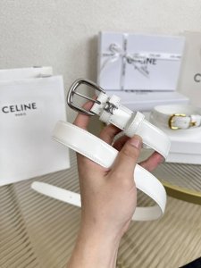 赛琳女装原单新款宽度:2.5Cm精品凯旋门铜扣，正品复刻进口精选优质头层小牛皮，全粒面小牛皮，正版烫金Logo，比拼正品无压力，看图即知皮质，好货不多。 DDD