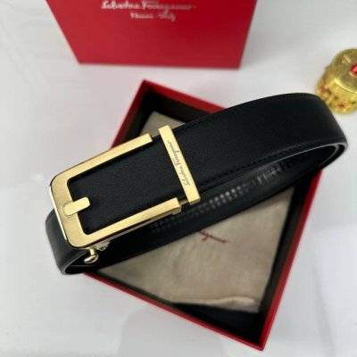 特 品牌：菲拉新款进口3. 5自动扣双面头层小牛皮，手感细腻柔软。搭配纯钢自动精品钢扣，男士必备！宽度： 3.5Cm自动钢扣头层牛皮皮带