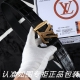 皮带：Lv..路易...威登原单 DDD 腰带：百分百头层牛皮皮带，保证真皮腰带。24K纯钢扣双面可用专柜同等质量， 送人自用首选 DDD 包装： 请认准如图专