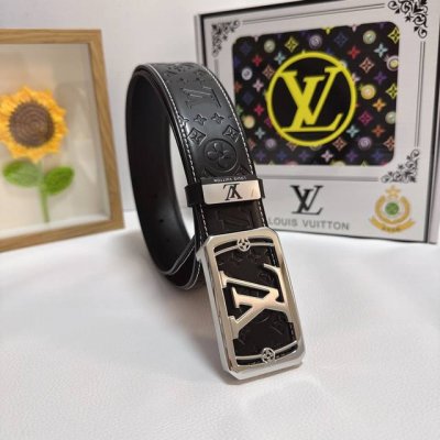 品名：Lv..路易..威登 材质：原单牛皮腰带 百分百头层牛皮腰带保证真皮，24K纯钢扣，专柜原单品质、做工精细，时尚大牌，送人自用首选 包装： 请认准如图专柜