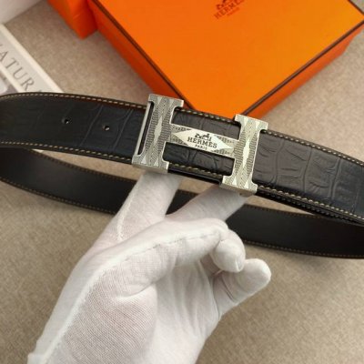 特 爱马仕 特种皮腰带系列 ，原厂五金精品不锈钢扣，手感柔软舒适 宽3.8Cm。