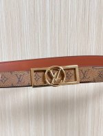 当季新款，2.5宽双尖原单1比1.一面帆布印黄花，一面棕色进口牛皮，.搭配精品