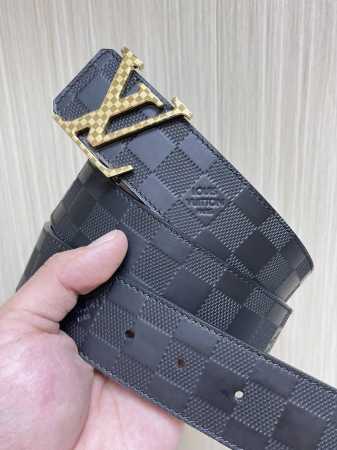 当季新款，4.0一面帆布印棋盘格，一面小牛皮平纹皮，搭配精品格子扣实物实拍，官网同步 - 点击图像关闭