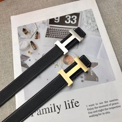 H 爱马仕女款 & Swift掌纹小牛皮和epsom小牛皮双面头层皮腰带。搭配专柜品质皮带扣原版法国制造。宽度：24 毫米