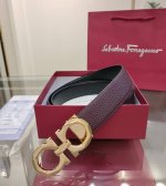 Ferragamo 菲拉格慕 双面进口牛皮，搭配精品铜扣，自行选择搭配，真材实料有质感，时尚经典不失风范 ，长短可自行裁剪