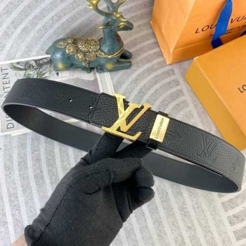 Lv 特种皮腰带系列 ，原厂五金精品不锈钢扣，手感柔软舒适 宽3.8Cm。