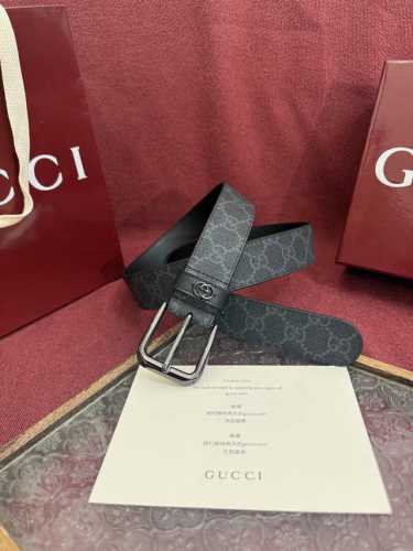 G针扣 Gucci 款号 673921 92Tin 1000 表面材料是黑色定制pvc 宽度3.5Cm 皮圈缝制立体Gg五金配饰 方形简约针扣