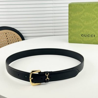 Gucci、马衔扣腰带，女士平纹，3Cm