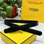fendl 芬迪 女士腰带 宽30Mm 双面原版头层牛皮 制作 搭配經典F铜扣 时尚潮流 经典百搭 精细的做工 高清的实拍图 双面可用 品质保证